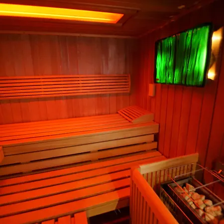 Heidi בית הארחה 3*