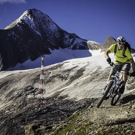 Heidi Casa de hóspedes 3*