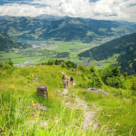 Heidi בית הארחה 3*