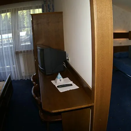 בית הארחה Heidi קפרון