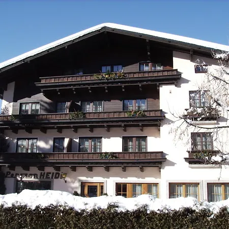 בית הארחה Heidi 3*