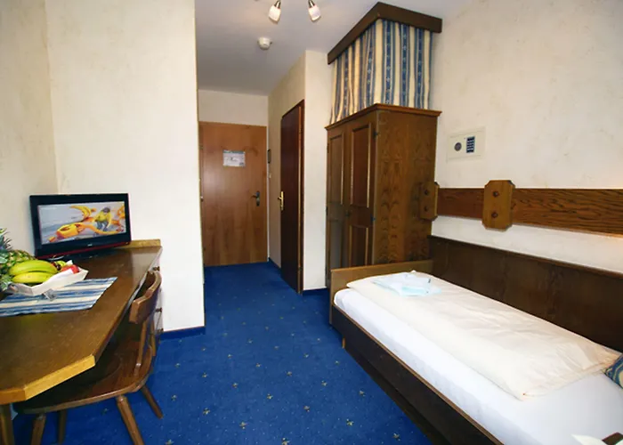 Heidi Casa de hóspedes 3*