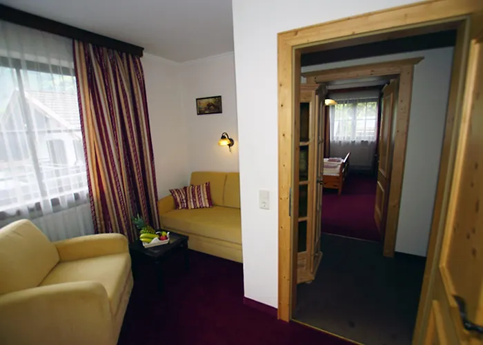 Heidi בית הארחה 3*