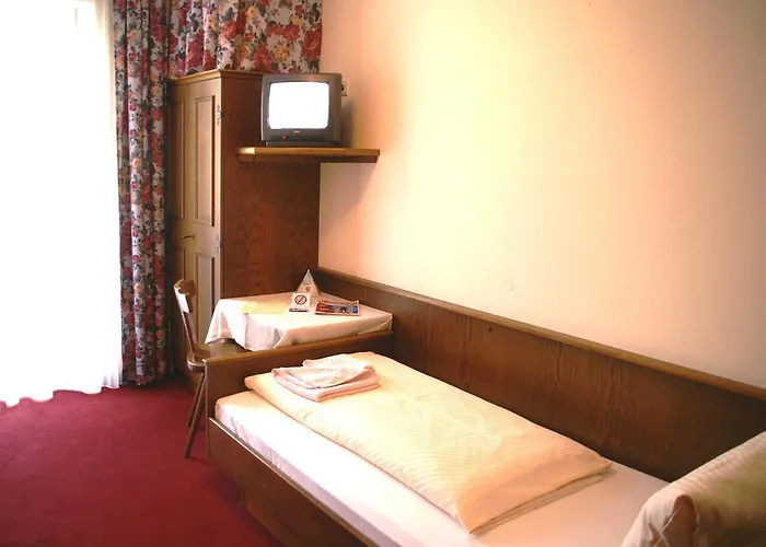 Casa de hóspedes Heidi 3*